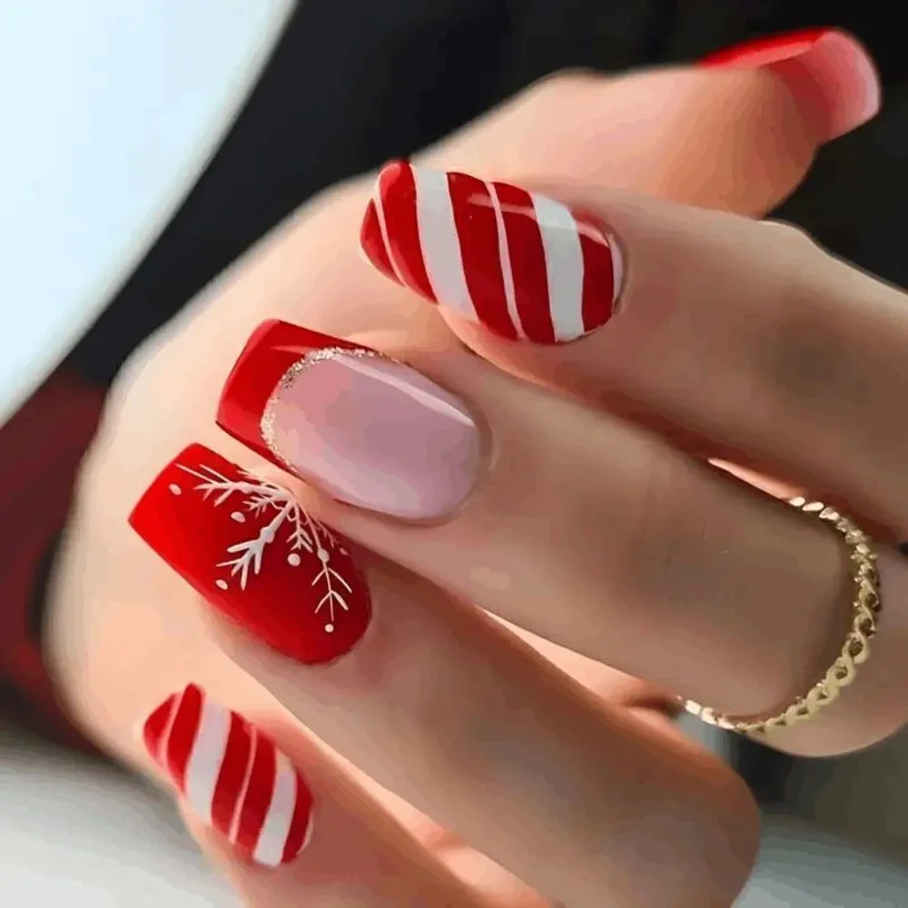 CHRISTMAS DO-IT-YOURSELF PRESS ON NAILS